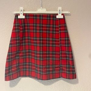 red plaid brandy melville skirt